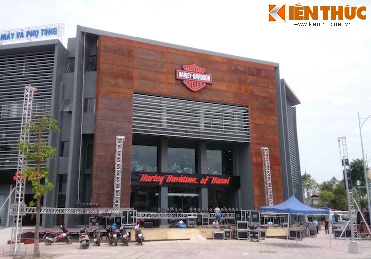 “Dot nhap” showroom Harley-Davidson dau tien tai Ha Noi